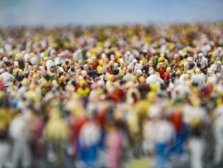 Large group of people (plastic models)